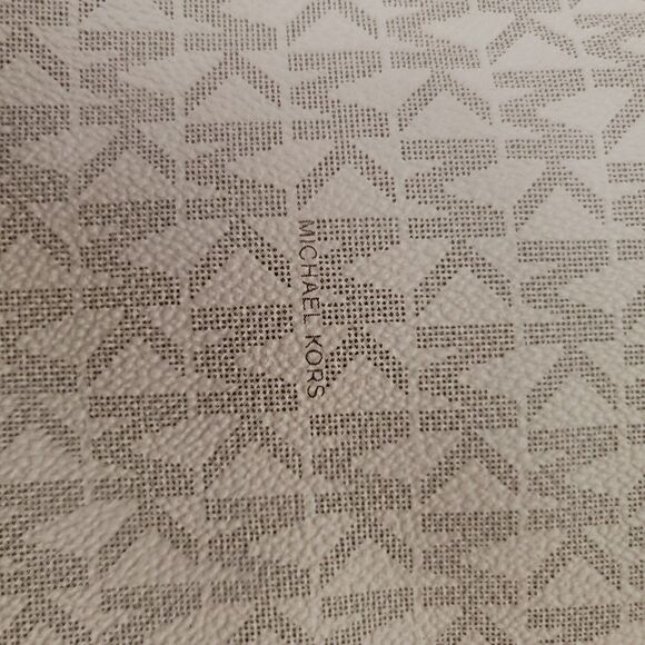 Michael Kors Newbury Shoulder Tote Bag Medium Vanilla Acorn Chain Hobo White Tan - Picture 6 of 16